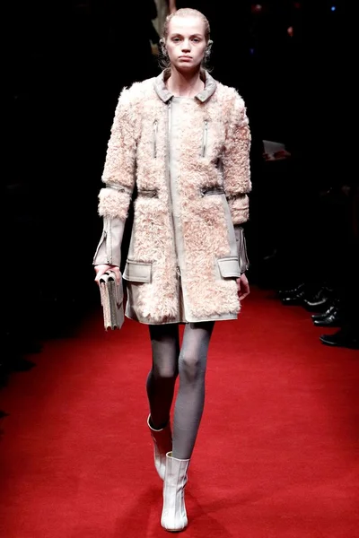 Look 34